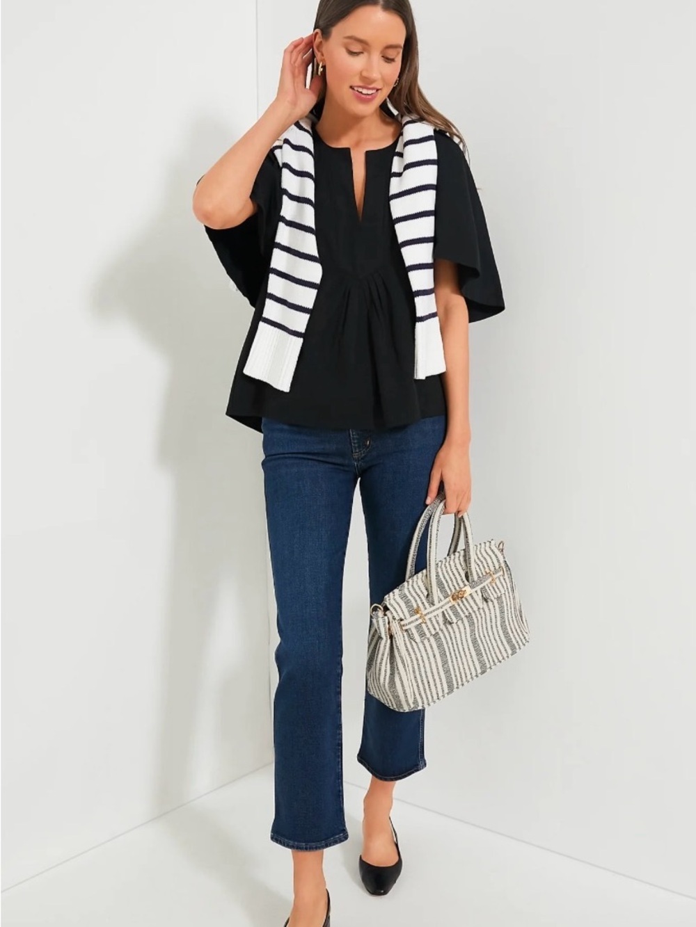 Tuckernuck Finley Black Flutter Sleeve Top Small